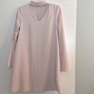 Blush flowy dress with high neck and flowy sleeves size XS